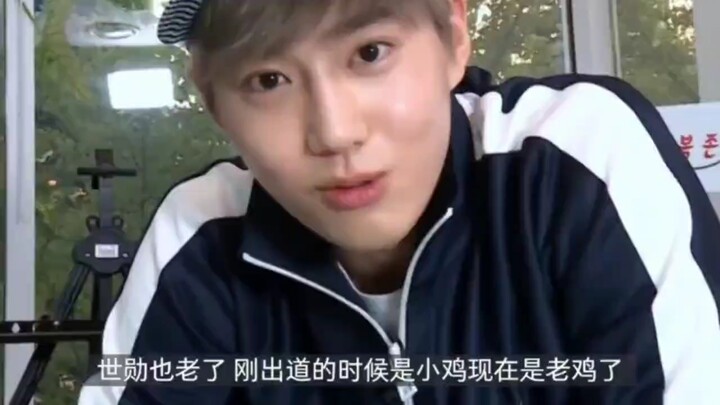 【Kim Junmyeon】: Saat debut dulu Sehun masih seperti anak ayam, sekarang sudah jadi ayam tua, hohoho 