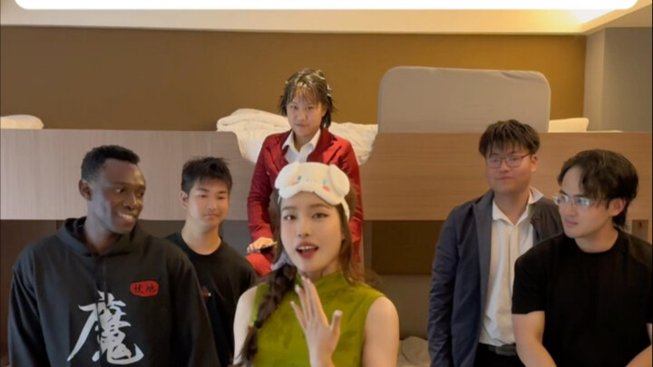 Ini versi internasional dari si pemalu yang gugup dan pendiam yang cuma asal-asalan aja!