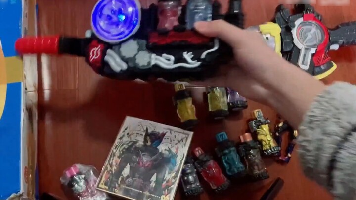 [Kamen Rider] Is it a loss or a profit to spend 648 to buy a Kamen Rider lucky bag on Xianyu?