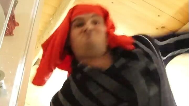 Same mother, different fate...