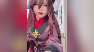 Hutao này tóc hơi rối😤