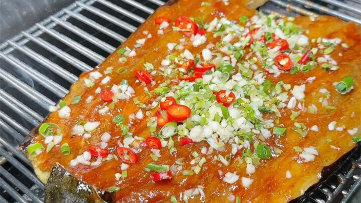 Charcoal-Grilled Big Eggplant