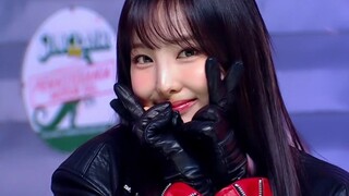 TWICE最新回归曲SET ME FREE首打歌舞台