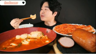Bát mì và xúc xích khổng lồ phần 6 #mukbang