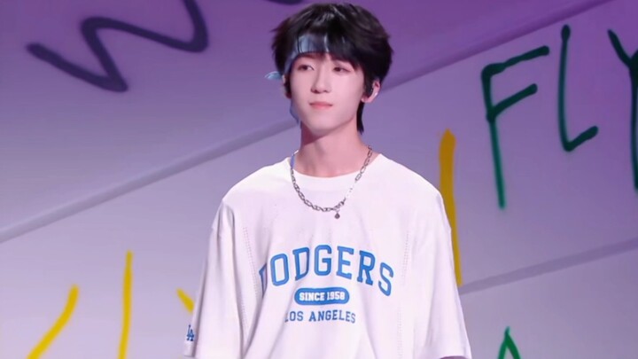 【杨博文】肆意少年公演中场休息舞蹈cut