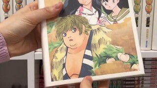 Berbagi rak buku manga "InuYasha" edisi deluxe Rumiko Takahashi