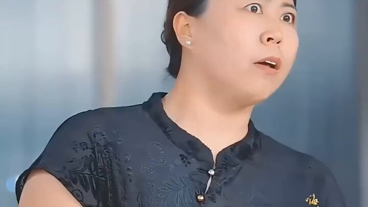 Poor girl relies on giving birth to a child to be favored by the electronics factory--the abstinent 