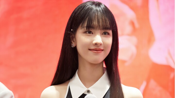 [Chen Duling] That cute, doll-like beauty with sleek black hair and a blunt fringe is melting my hea