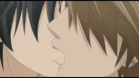 I kiss a boy!😳 - Bilibili