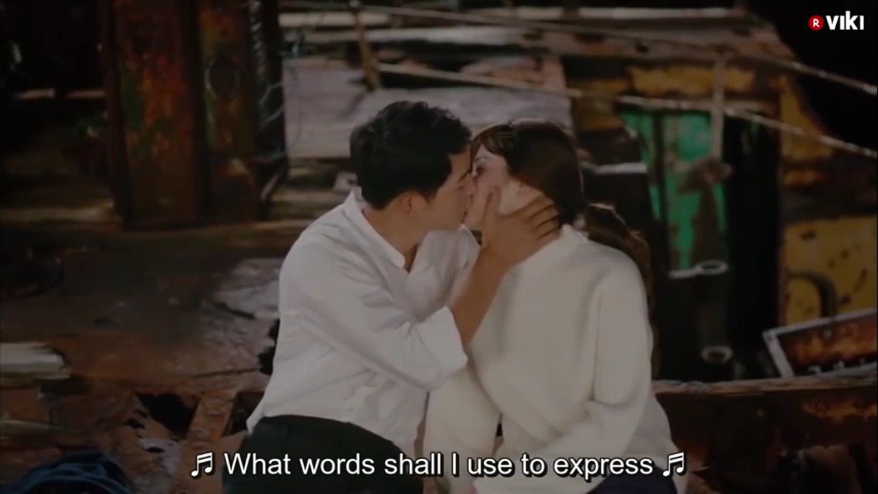 Song Joong ki and Song Hye kyo kissing scenes kdrama descendents of the sun  - BiliBili