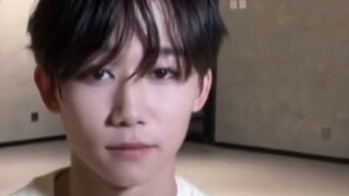 Tunjukkan kemampuanmu dengan meng-cover lagu dance!? Ren Shuyang siaran langsung meng-cover lagu-lag