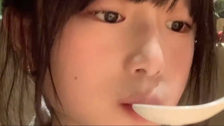 Xinjiang people are so happy