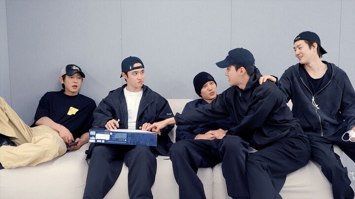 【EXO】Tại sao không dùng màu mà tôi muốn