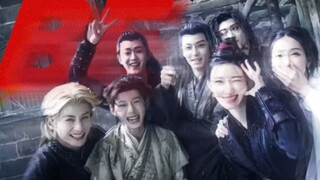 ภาพถ่ายหมู่คือกลุ่มบุคคลที่อยู่ตอนต้นและหลุมศพอยู่ตอนท้าย