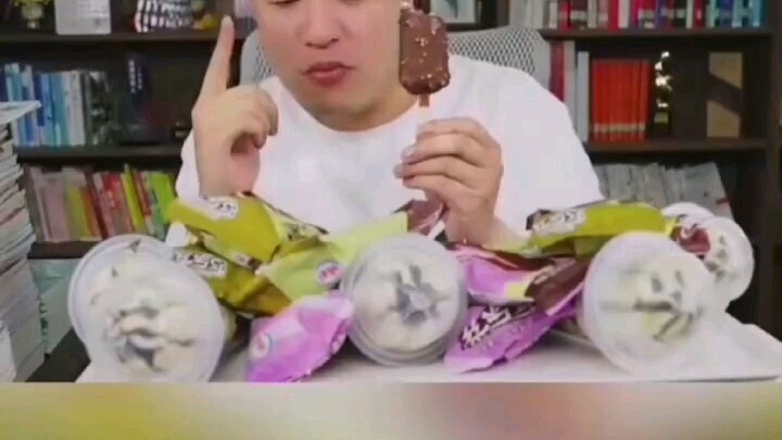 [Homo Sapiens TV] – Eating 9 Popsicles in One Go