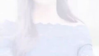 สาวน้อยน่าสงสารส่งอาหารให้CEOกลับตั้งครรภ์แฝดสี่ไม่รู้ตัวCEOพากลับบ้านจากนั้นตามใจเธอทุกอย่าง!