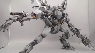 It returns to the original look of MPM, Transformers Movie T10 Starscream