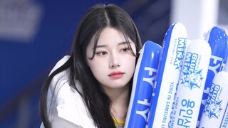 너무많은 카메라에 고장난 이예빈 치어리더 직캠 Lee Yebin Cheerleader 231118 |8K