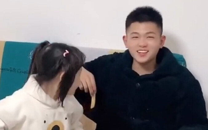 It’s rare for the older brother to ask his younger sister face-to-face who she likes best—when he he