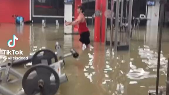 Jim saat lagi banjir
