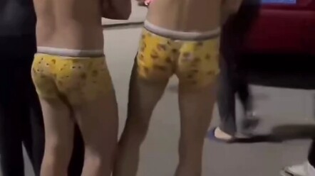 Động đất ập đến: Thực trạng trốn chạy của sinh viên thời nay