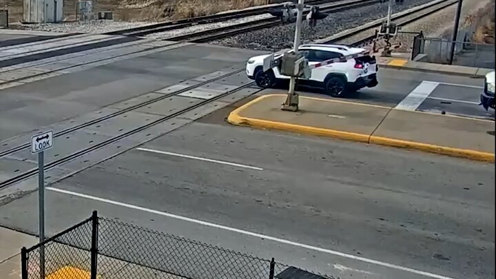 Sau khi bị đâm từ phía sau, anh ấy đã chọn cách giải quyết bồi thường cao nhất.