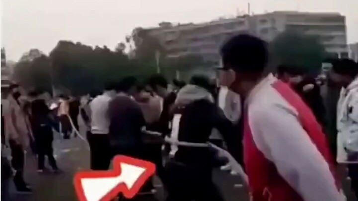 Thực sự là “tiến thoái lưỡng nan”