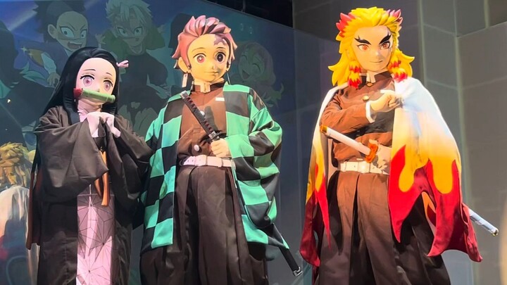 [Kimetsu no Yaiba | Maskot Boneka] Belum Lihat Orangnya, Sudah Dengar “Lima Semut”! Foto Peringatan 