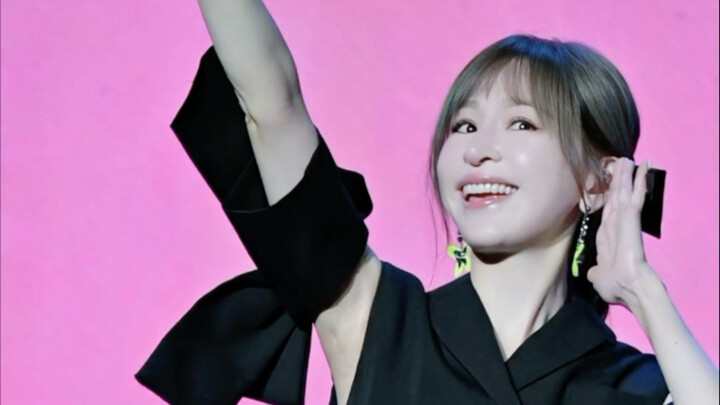 Membuat hoaks yang mengguncang dunia: Siapa bilang aku dan F itu pasangan? Wang Xinling versi bos ka