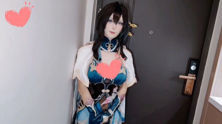 High-Quality Ruan Mei Cosplay of the Big Movie