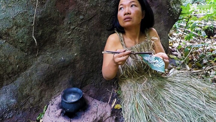 Seorang wanita bertahan sendirian di hutan Asia Tenggara selama 100 hari dan 30 episode. Cuaca berub