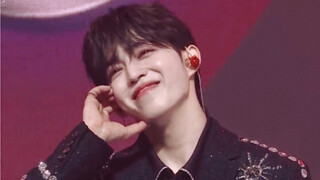 【SEVENTEEN】Perkenalan diri ala musik elektronik, kau selalu unik di usia tujuh belas tahun