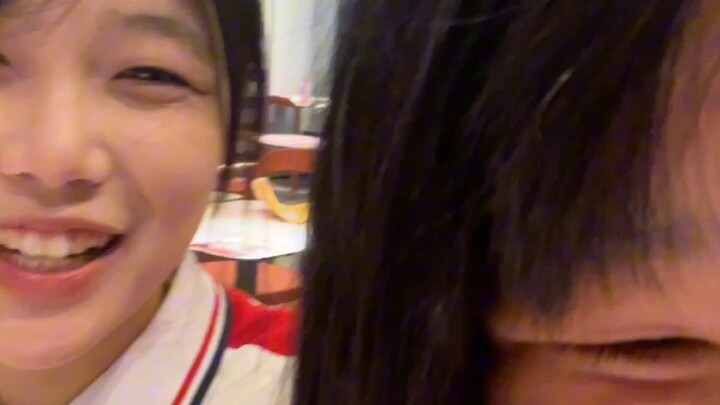 今天带女儿来吃kdj啊～