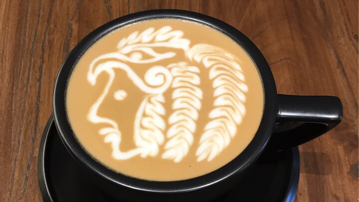 ［วิดีโอบล็อก］ลายลาเต้อาร์ตจากแชมป์โลกที่วาดให้ฉันเป็นรูปชาวอินเดียนแดง