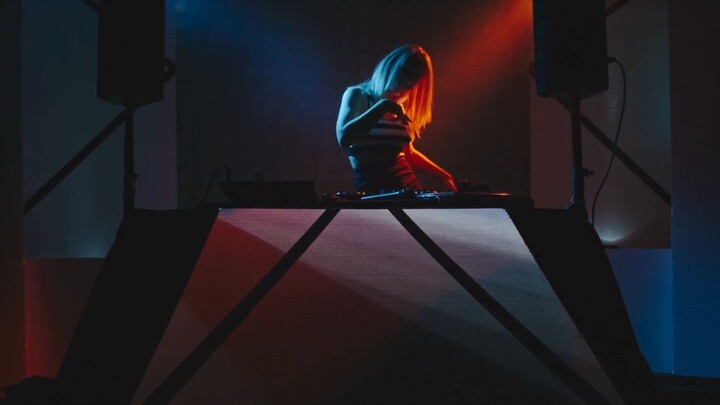 "Unleash the Dance Floor! 🌟 On the Floor – AI Remix | Epic Latin Mix Verse Club Energy Remix!"