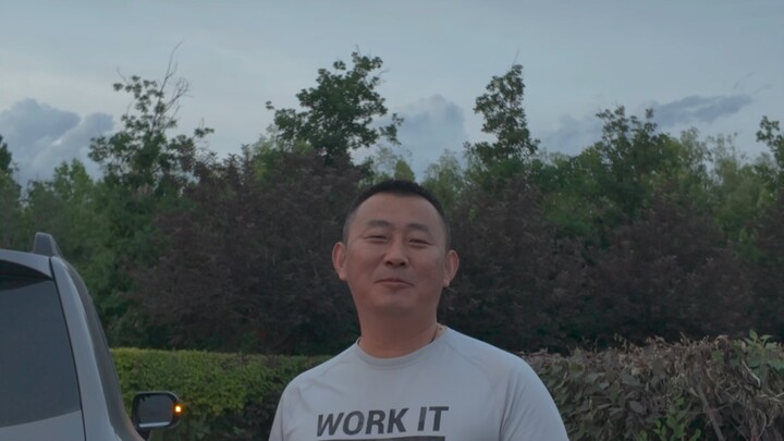 In Xinjiang... This is how we make friends