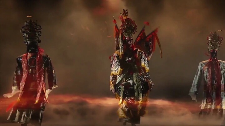 คนแปลกหน้าหลีกเลี่ยง ผีนับร้อยออกอาละวาดในยามค่ำคืน บางคนปะปนกับผี หัวเราะมีความสุขยิ่งกว่าผี สัมผัส