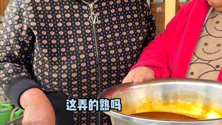 Satu hidangan turun-temurun selama tiga generasi—bahkan setelah orangnya pergi, hidangannya tetap ad