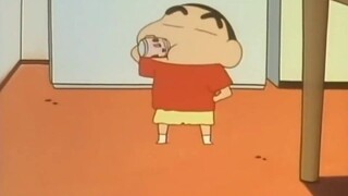 Xiaoxin uống "nước trái cây" và trở thành một em bé ngoan!
