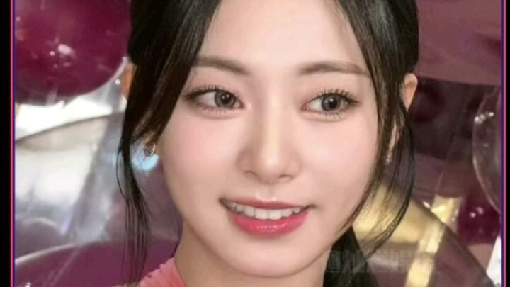 TWICE has their own Han So-hee! Park Ji-hyo gives me a “number 80” vibe within the group.