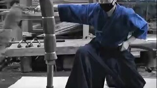Anh là một kiếm sĩ