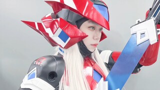 【转载/cosplay】你是否发现那熟悉的红色身影？