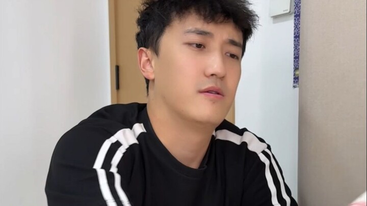 Được lắm, cái tên Quản Đức Ngôn đáng ghét! Chúng tôi đã hết lòng với anh, vậy mà anh lại bắt cả lớp 