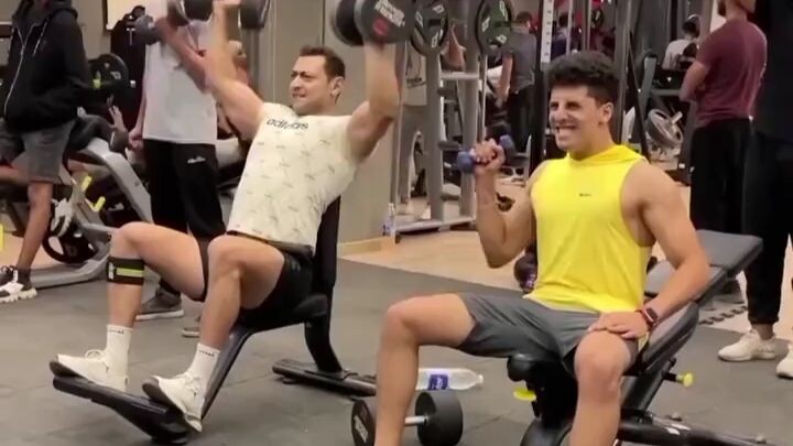 Tough‑love gym antics—guys, if you try this, head straight to the leg‑day zone; they won’t be able t