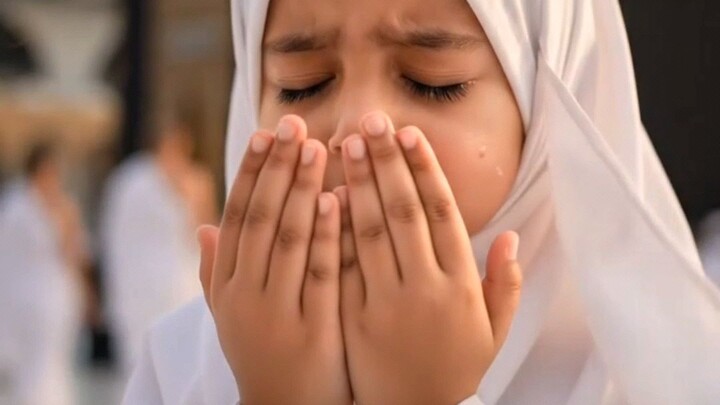 হে আল্লাহ আমাদের মাপ করো- #HolyKaaba#MakkahLive#EmotionalDua#ViralMoments#IslamicPost#PeaceInIslam