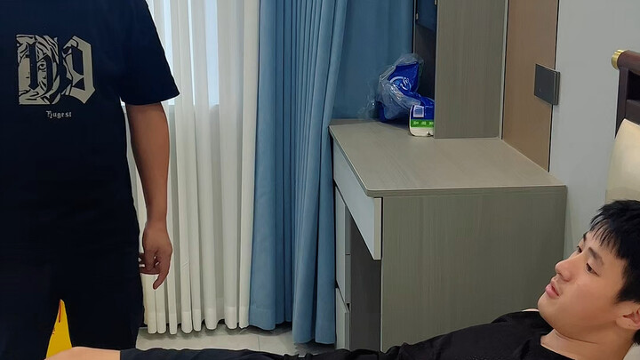 Terlalu gila! Bahkan Fan Xiaoqin pun sanggup memainkan jurus langit-langit Long Feng yang super kuat