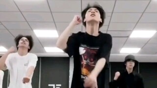 Brother Xiang is crazy | Dusk has been singing for more than ten days, this dance must be performed 