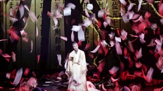 “Tôi có thể hỏi rằng trên thế giới này có bao nhiêu người thực sự hiểu tôi không?”