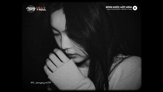 /đừng khóc một mình em ơi vì những câu chuyện đâu ai hiểu được.../ ~ Đừng Khóc Một Mình Slowed