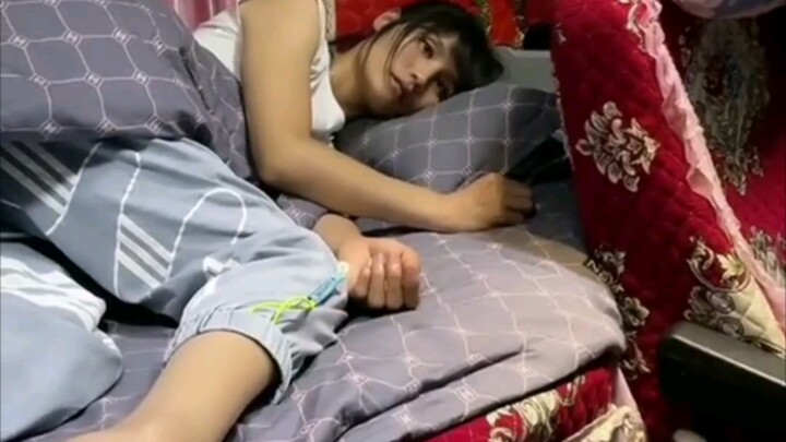 Seorang pengemudi perempuan kelahiran tahun 1980-an yang mengemudikan truk besar. Saya belum pernah 